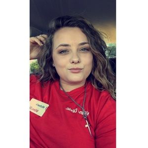 Meet your Posher, Michaela